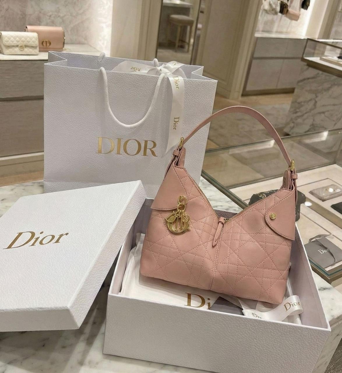 126454-147193-1200702732137133